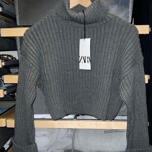 NWT Zara cropped sweater